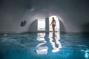 Art Maisons Oia Castle