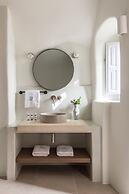 Art Maisons Oia Castle