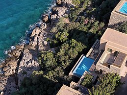 Daios Cove