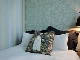 Central Tourist Hotel