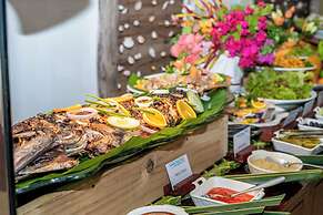 Castello Beach Hotel