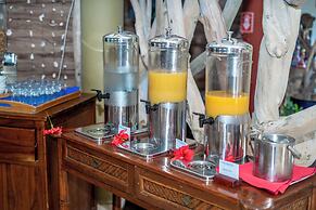 Castello Beach Hotel