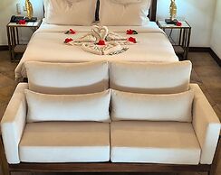 Castello Beach Hotel