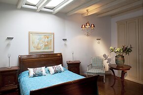 Arte & Mare Elia Luxury Suites & Idolio Vllas