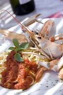 Arte & Mare Elia Luxury Suites & Idolio Vllas