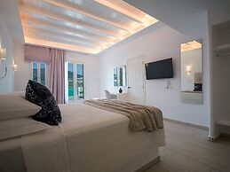 Arte & Mare Elia Luxury Suites & Idolio Vllas