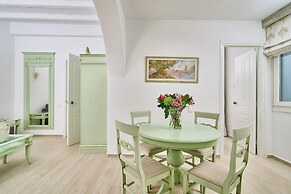 Arte & Mare Elia Luxury Suites & Idolio Vllas