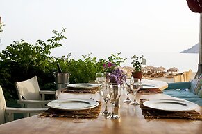 Arte & Mare Elia Luxury Suites & Idolio Vllas