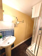 Dolgun Uchaf Guesthouse