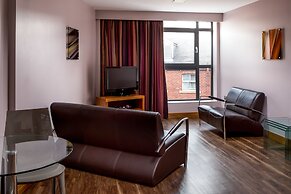 Roomzzz Leeds City