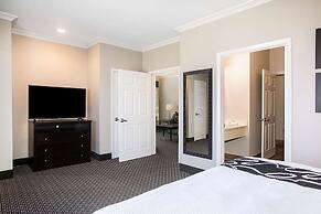 La Quinta Inn & Suites by Wyndham Columbus TX