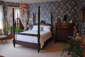 Squiers Manor B&B