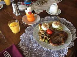 Squiers Manor B&B