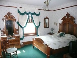 Squiers Manor B&B