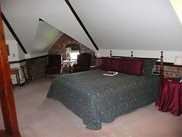 Squiers Manor B&B