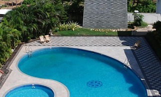 Paradise Isle Beach Resort