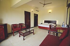 Paradise Isle Beach Resort