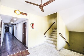 FabHotel Mayfair Inn