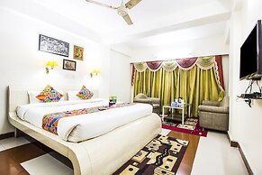 FabHotel Mayfair Inn