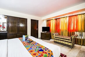 FabHotel Mayfair Inn