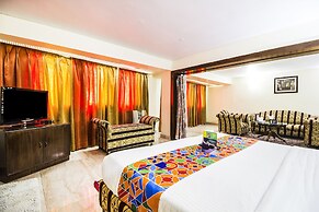 FabHotel Mayfair Inn