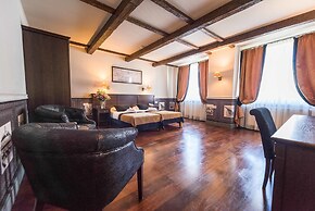 Holland House Residence Old Town