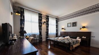 Holland House Residence Old Town