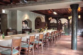 Holland House Residence Old Town