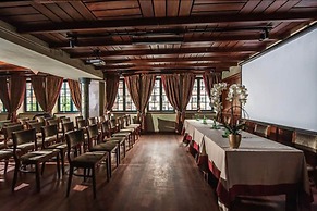 Holland House Residence Old Town