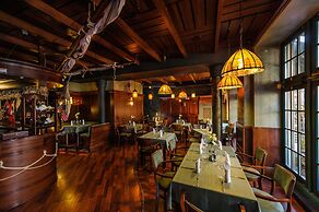 Holland House Residence Old Town