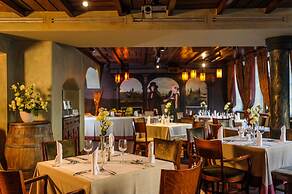 Holland House Residence Old Town