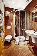 Grand Royal Hotel