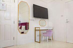 G Boutique Hotel