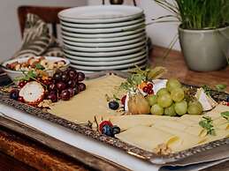 Der Schlosswirt zu Anif - Biedermeier-Hotel und Restaurant