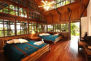 Aguila de Osa Rainforest & Marine Adventure Lodge