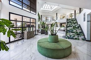 Occidental Roca Negra – Adults Only