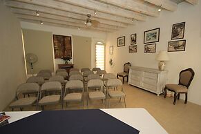 Villa Mirasol Hotel