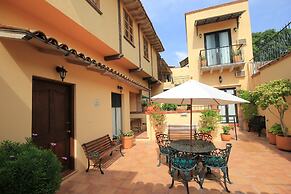 Villa Mirasol Hotel