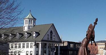Thayers Inn