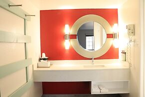 University Inn