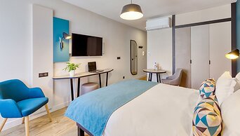 Appart'City Confort Paris Clichy Mairie