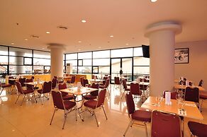 Aston Ketapang City Hotel