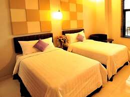 Aston Ketapang City Hotel