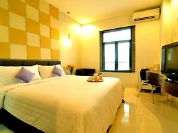 Aston Ketapang City Hotel
