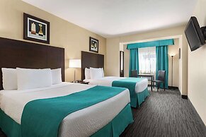 Days Inn by Wyndham Montreal East