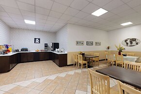 Baymont by Wyndham Edson