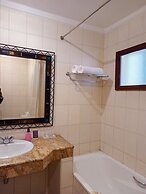 The Heron By Sarovar Portico India