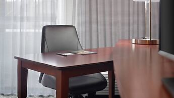 Courtyard by Marriott Greenville Downtown