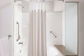 Courtyard by Marriott Greenville Downtown