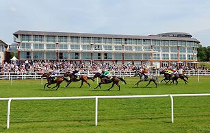 Lingfield Park Marriott Hotel & Country Club